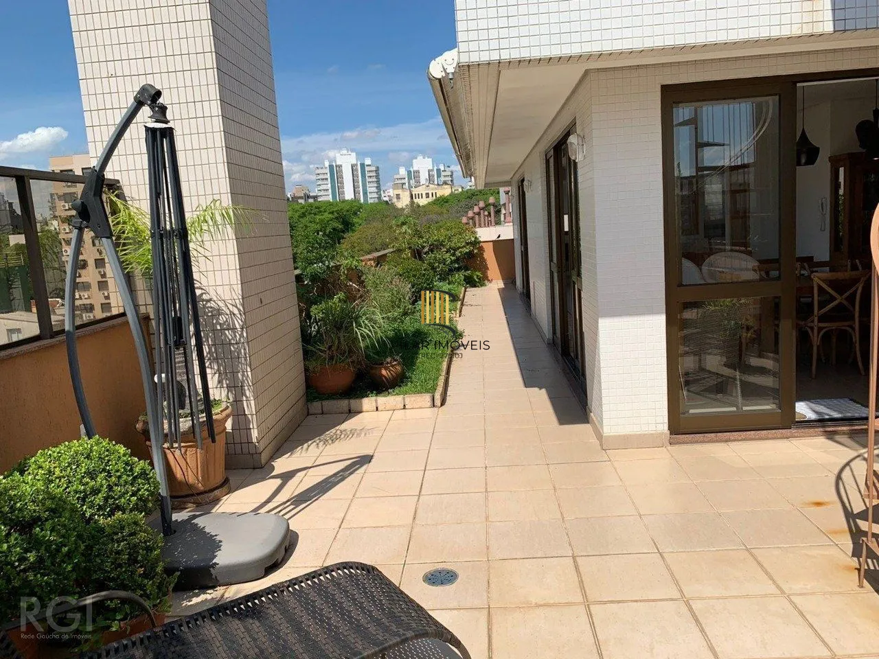 Cobertura para Venda - 310m², 3 dormitórios, sendo 1 suites, 4 vagas - Rio Branc