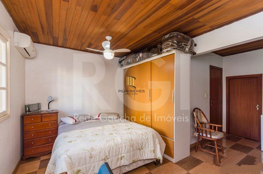 Casa 3 dormitórios à venda Menino Deus Porto Alegre/RS