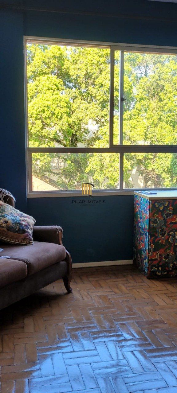 Apartamento 2 dormitórios , de frente, com vista , ensolarado , bairro centro -