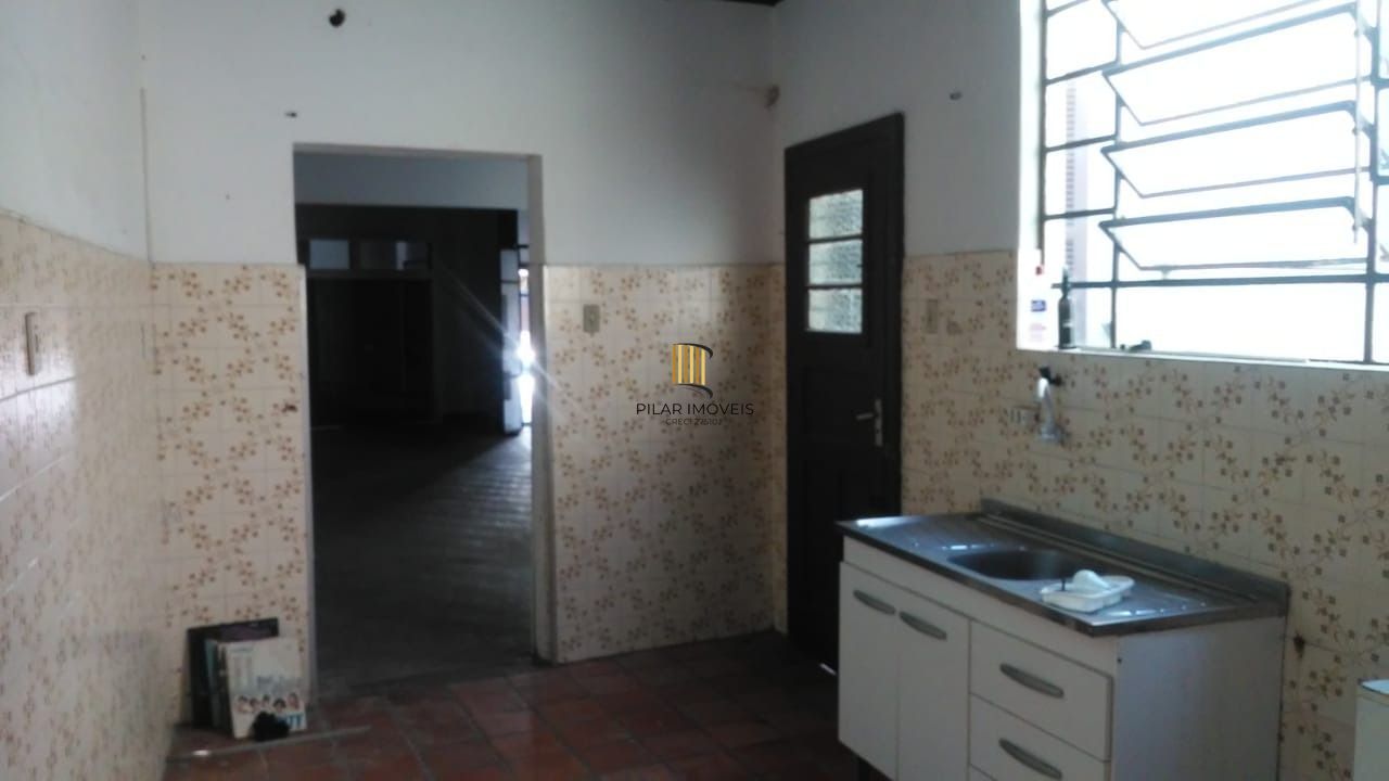 Casa para Venda - 100m², 3 dormitórios, Cidade Baixa