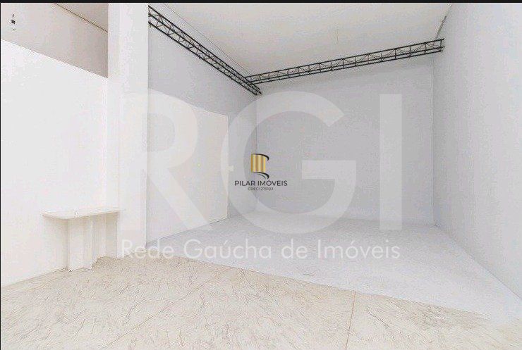 Loja para Venda - 180m², 0 dormitórios, 1 vaga - Menino Deus