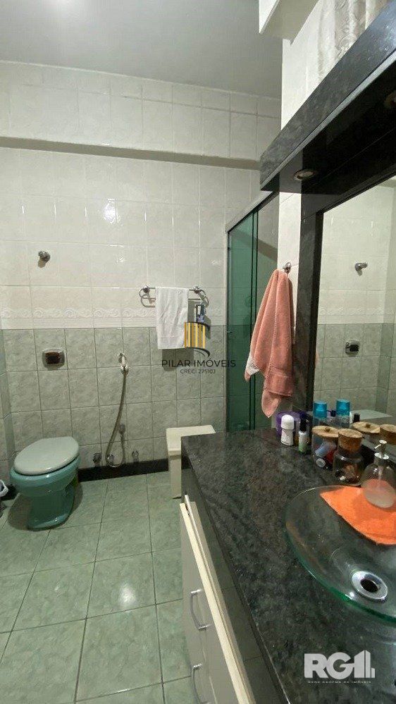 Apartamento à venda no Ed. Jaguari, localizado na Rua Jose do Patrocinio, no bairro Cidade Baixa em Porto Alegre