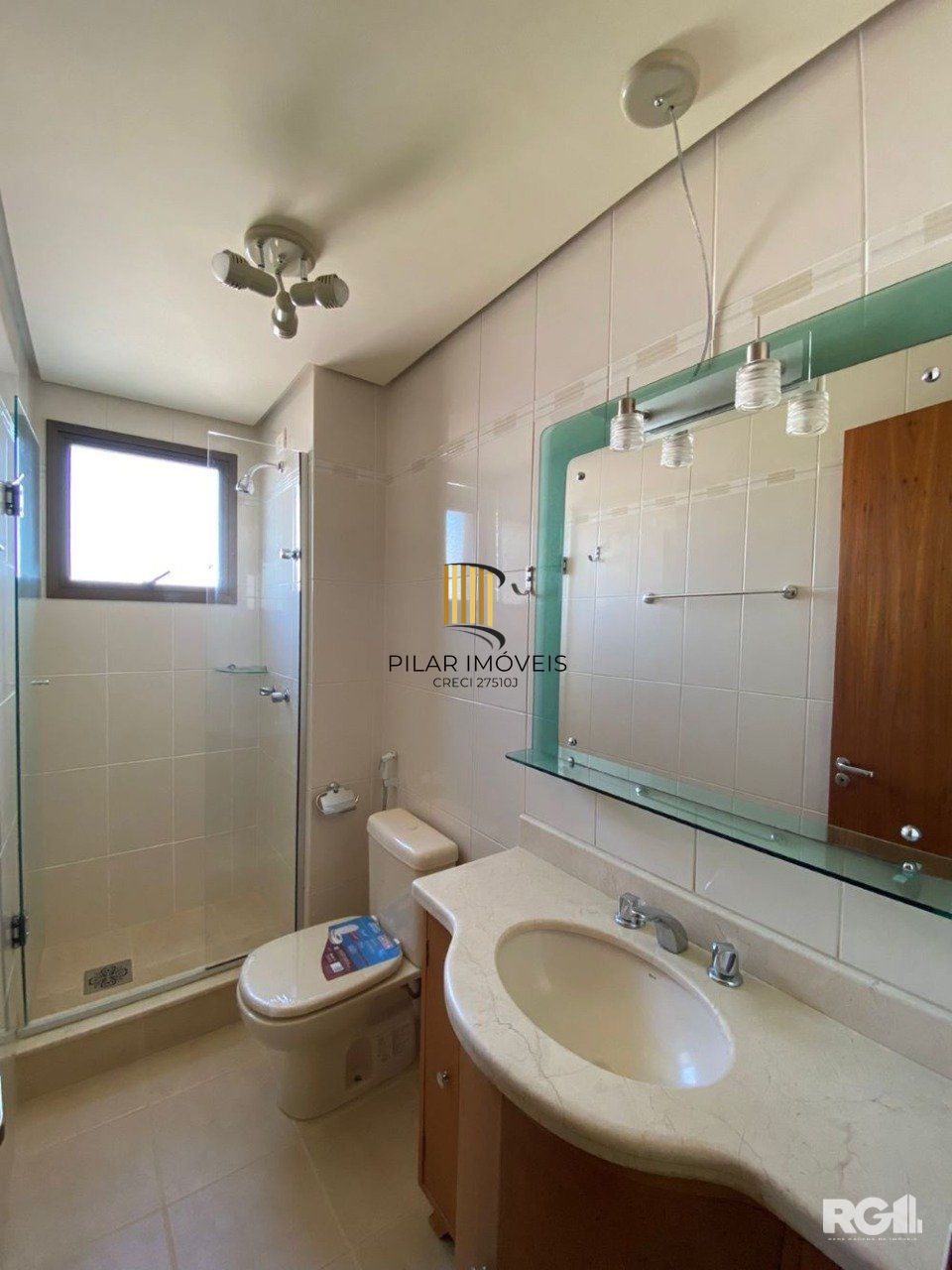 APARTAMENTO 2 DORMITÓRIOS COM VAGA DE GARAGEM COBERTA! CÓD.390235