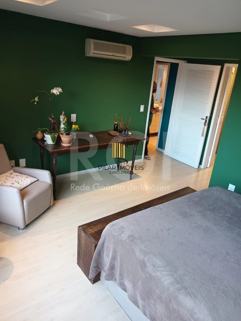 Apartamento  2 quartos, suite, , sacada,   2 quartos,  churrasqueira, semi mobil