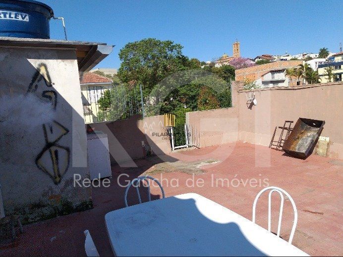 Casa à venda com 3 quartos, 301m² Bairro Santo Antonio