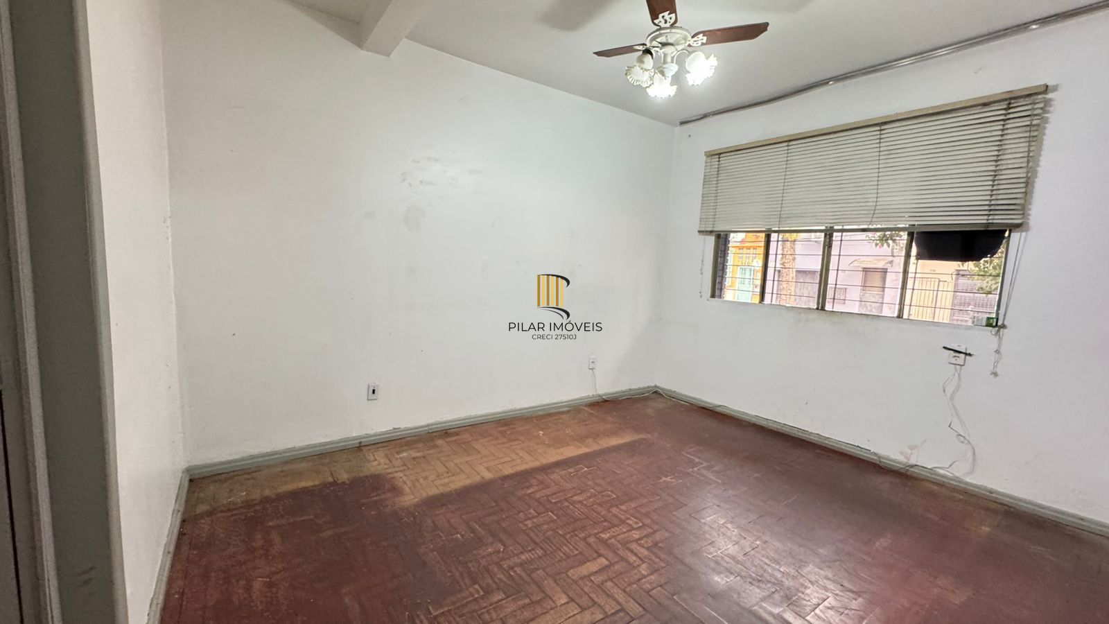Apartamento 2 dormitórios no bairro Azenha