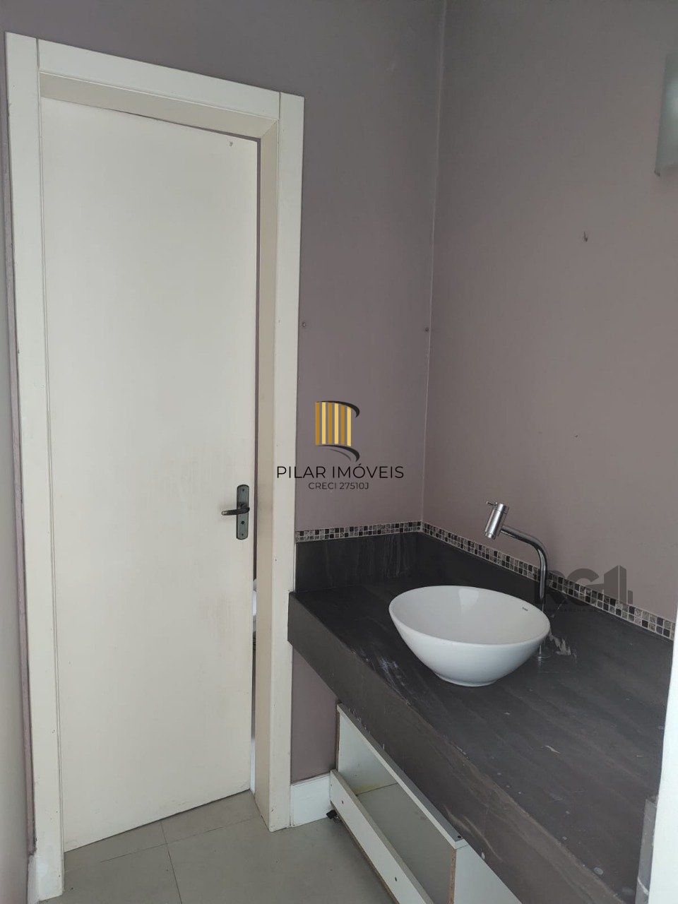 Sobrado 3 dormitórios à venda Lomba do Pinheiro Porto Alegre/RS