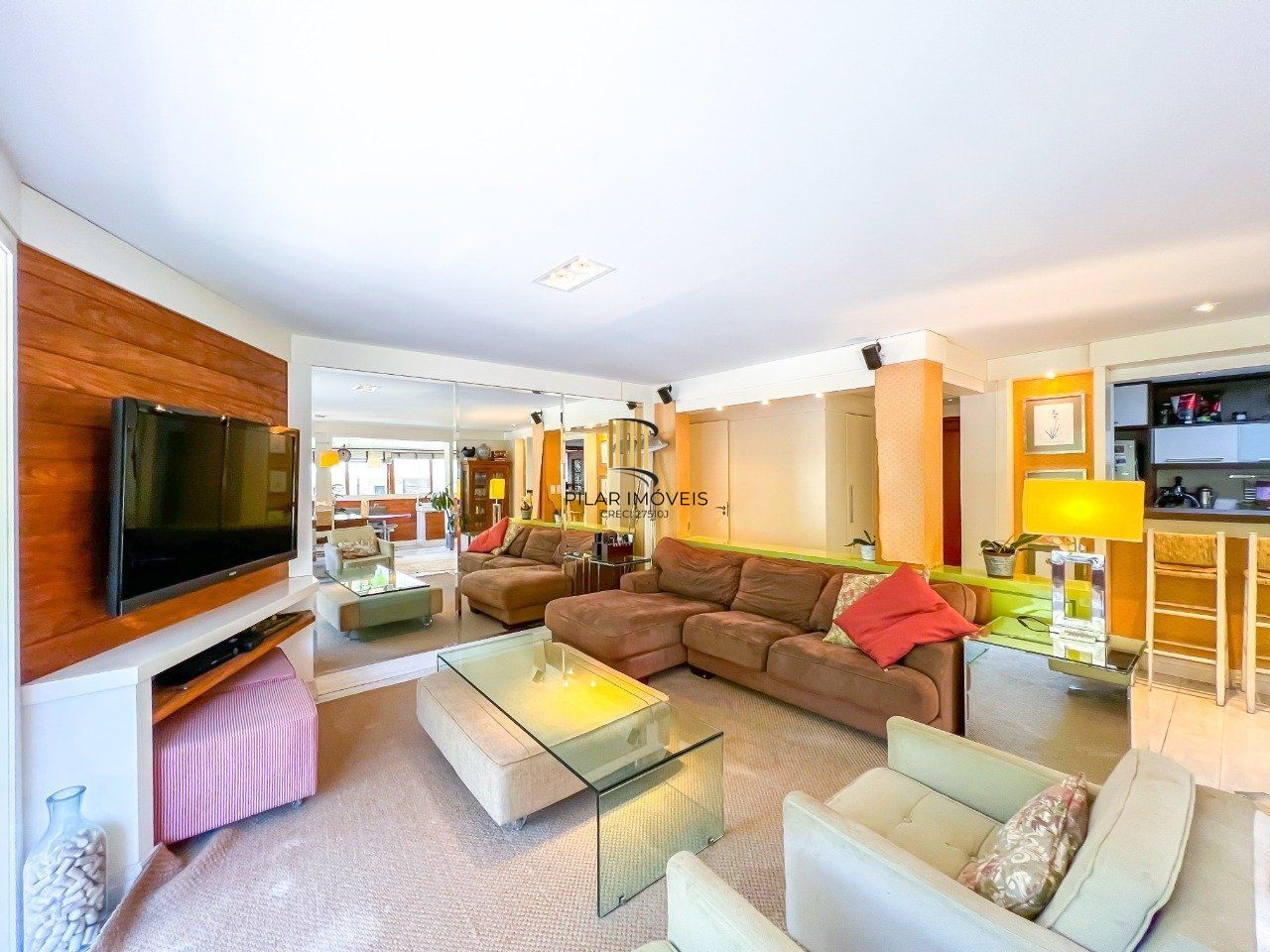 APARTAMENTO DE 143M², 3 DORMITÓRIOS, 1 SUÍTE, 2 VAGAS - BELA VISTA
