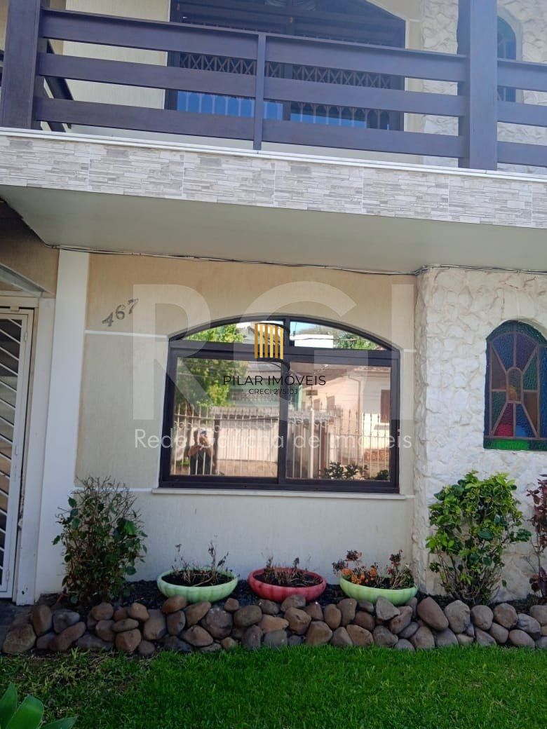 Casa para Venda - 750m², 6 dormitórios, sendo 3 suites, 4 vagas - Partenon