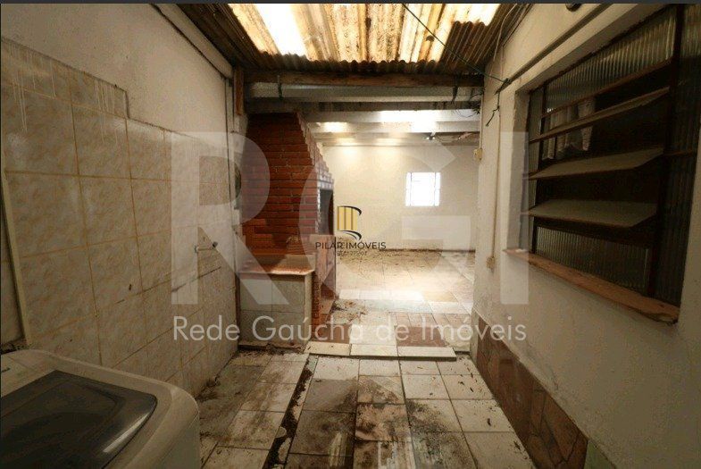 Casa para Venda - 280m², 3 dormitórios, 4 vagas - Cidade Baixa