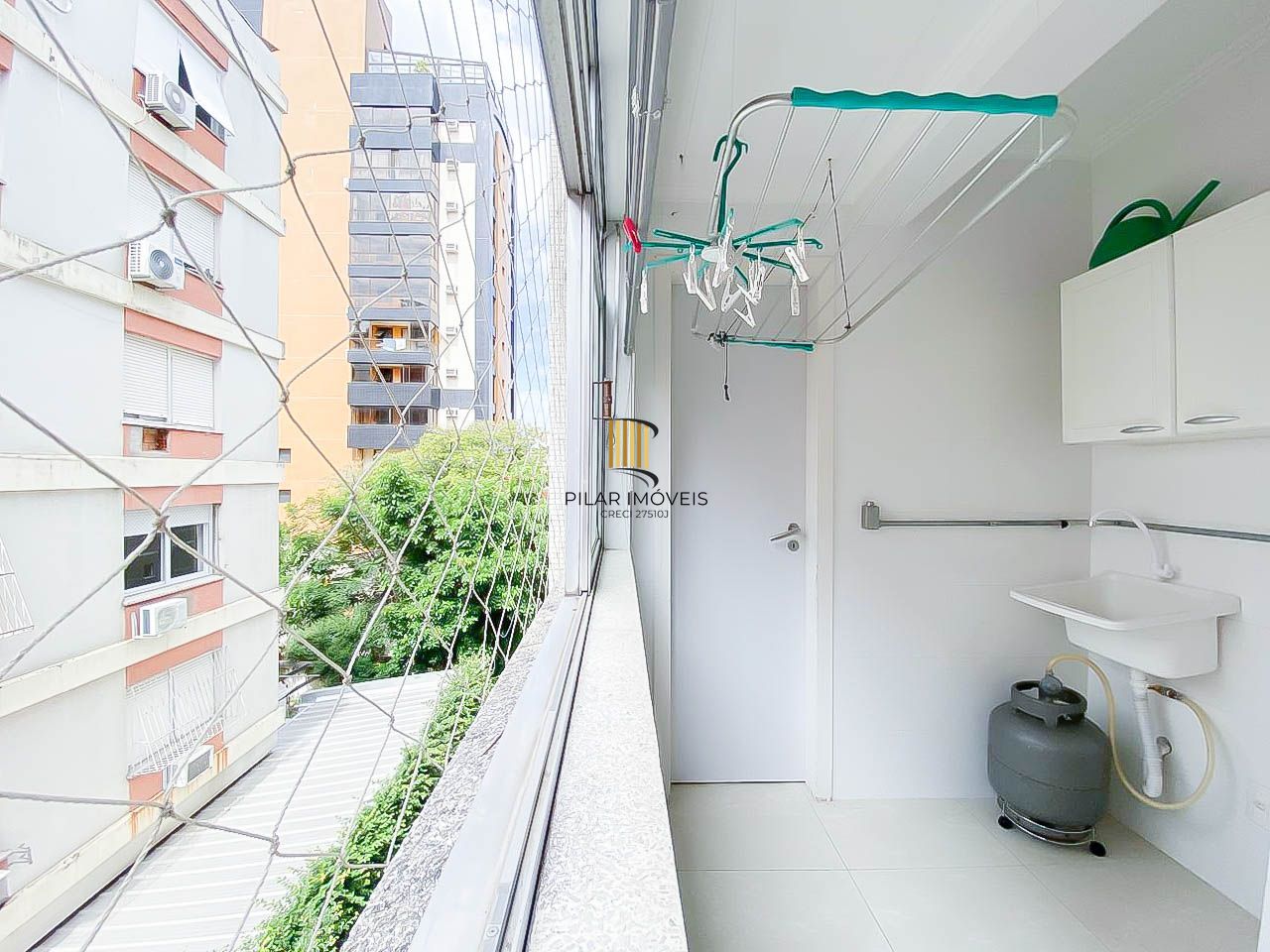 Apartamento 2 Dormitórios com Vaga Coberta e Cozinha Planejada no Bom Fim