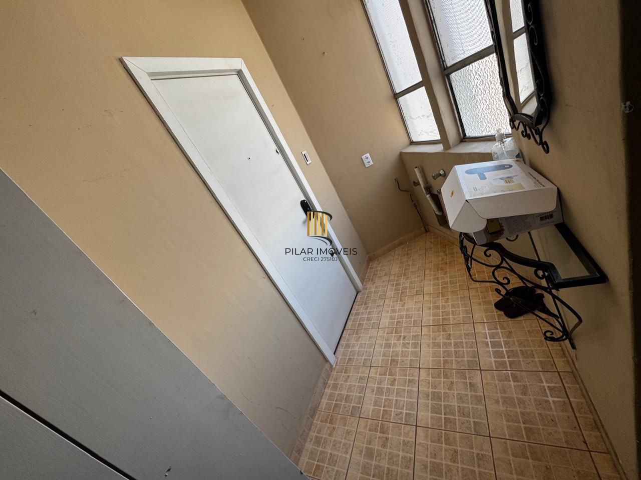 Apartamento super Amplo em frente a Santa Casa, Centro Histórico - POA