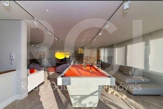 Cobertura para Venda - 243m², 3 dormitórios, sendo 1 suites, 2 vagas - Menino De