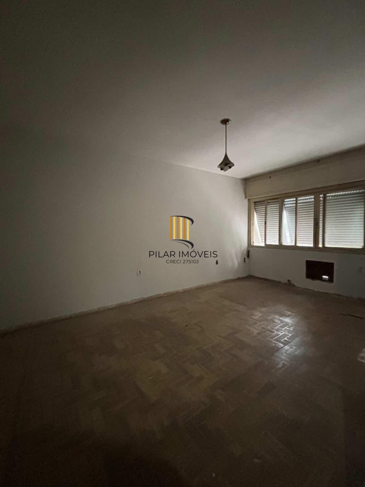 Apartamento 3 dormtórios de frente  bairro Bom Fim- Porto Alegre
