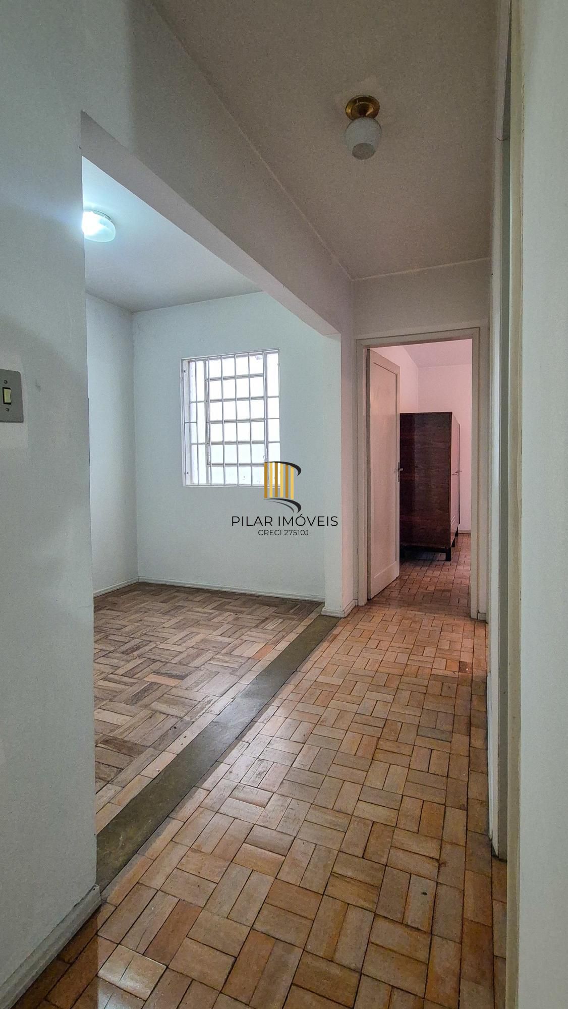 APARTAMENTO AMPLO, 70m² com 2 QUARTOS e 2 BANHEIROS, NO CORAÇÃO DA CIDADE BAIXA
