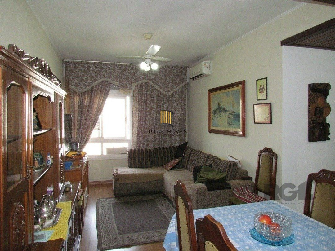 Apartamento à Venda 3 quartos e garagem  no Bom Fim.