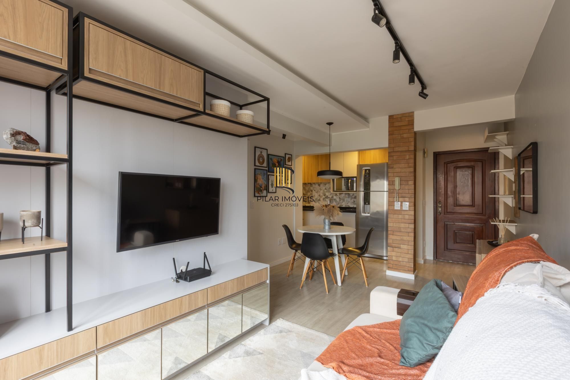 🏡 Apartamento 2 Dormitórios na Cidade Baixa – Reformado e Mobiliado