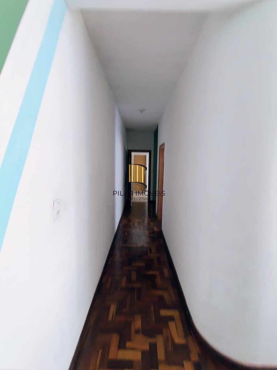 Ótimo apartamento desocupado de frente para a Redenção- Cidade Baixa