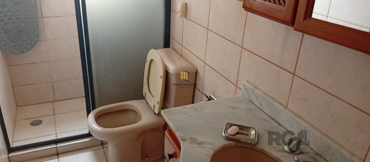 Apartamento de 02 dormitórios, de frente com elevador bairro Partenon- Porto Ale