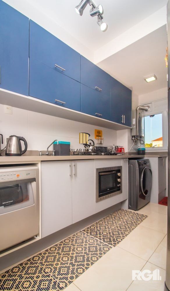 APARTAMENTO 3 DORMITÓRIOS A VENDA, NO BAIRRO TERESÓPOLIS.