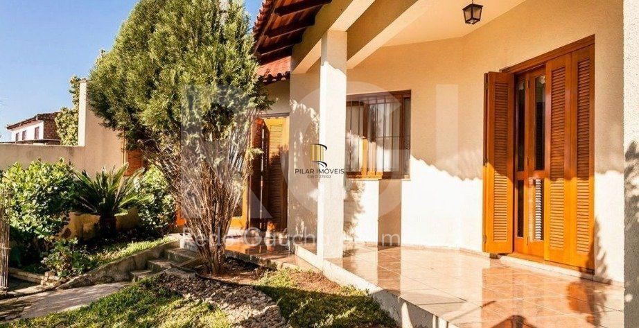 Casa para Venda - 287m², 4 dormitórios, sendo 1 suites, 4 vagas - Partenon