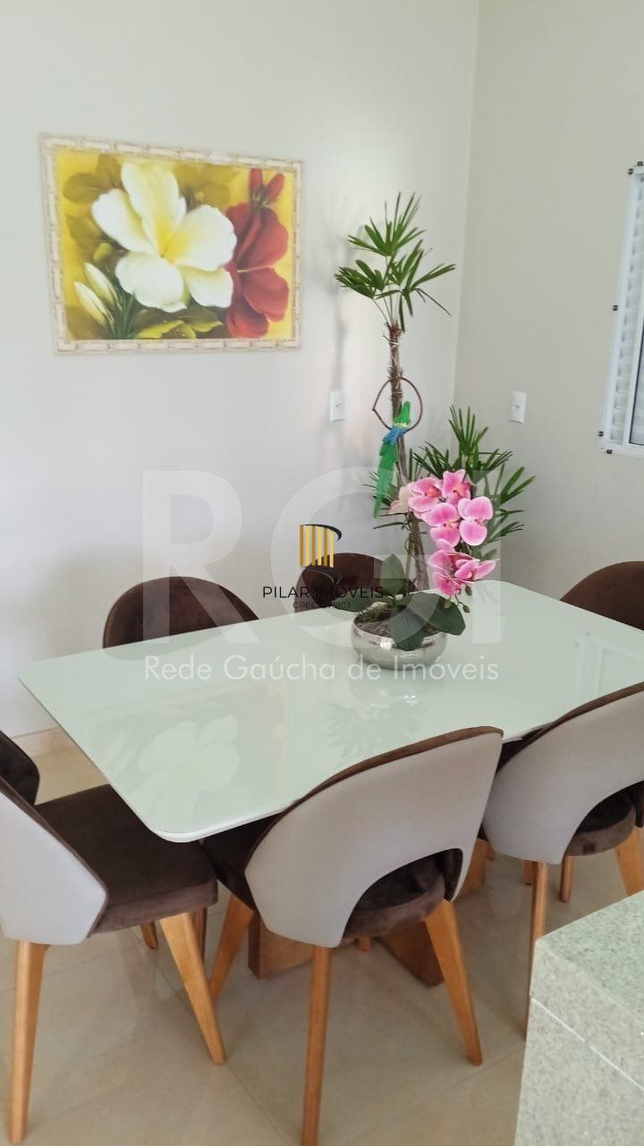 Casa para Venda - 90m², 3 dormitórios, 4 vagas - Maria Regina