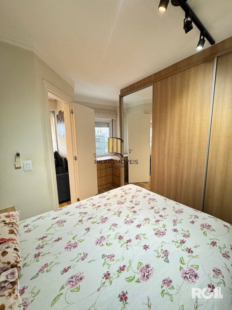 Apartamento de 1 quarto com suíte, mobiliado e 1 vaga de garagem na Cidade Baixa. - Cód. RP390362