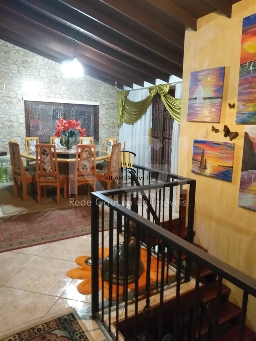 Casa para Venda - 750m², 6 dormitórios, sendo 3 suites, 4 vagas - Partenon