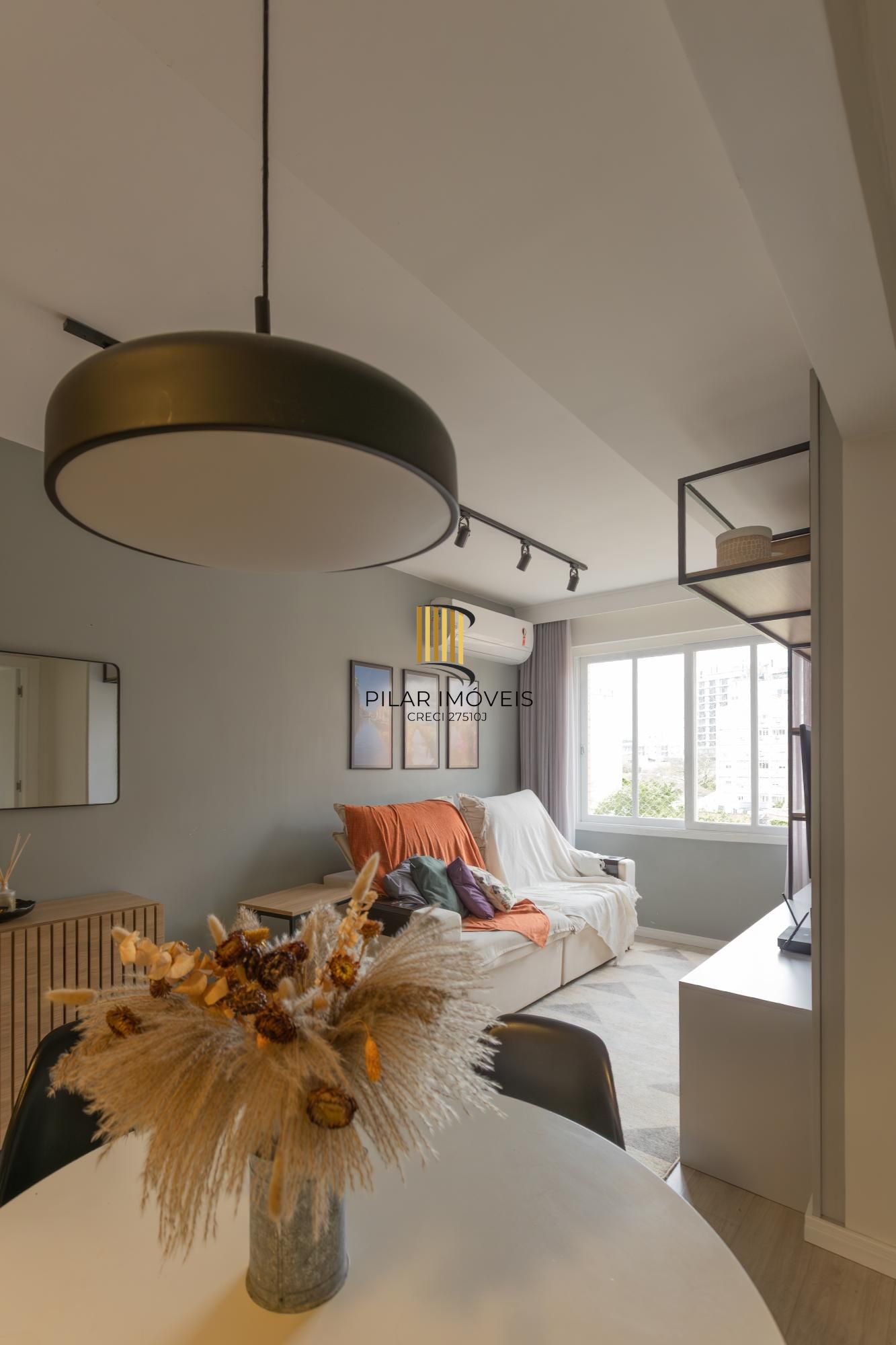 🏡 Apartamento 2 Dormitórios na Cidade Baixa – Reformado e Mobiliado