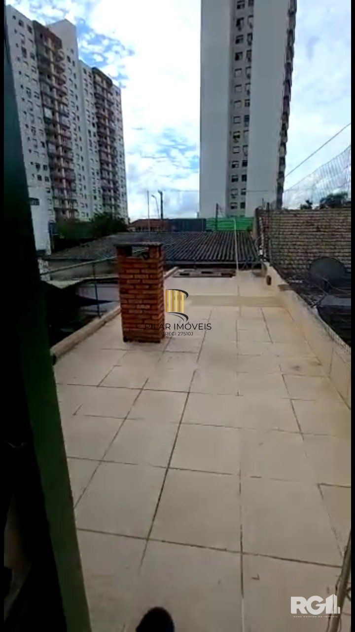 CASA 3 DORMITORIOS NA ASSIS BRASIL