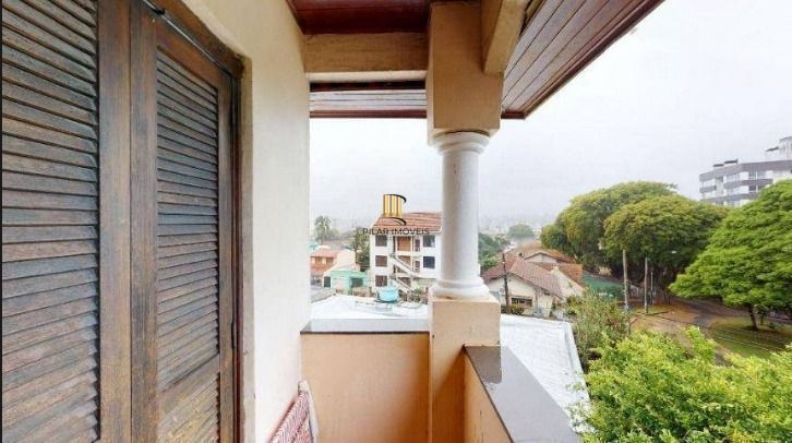 Casa para Venda - 190m², 4 dormitórios, sendo 1 suites, 2 vagas - Partenon