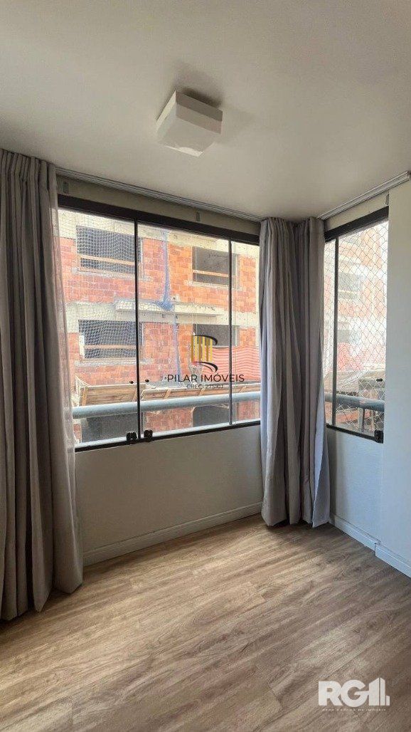 Apartamento-2 dormitorios-Cidade Baixa.