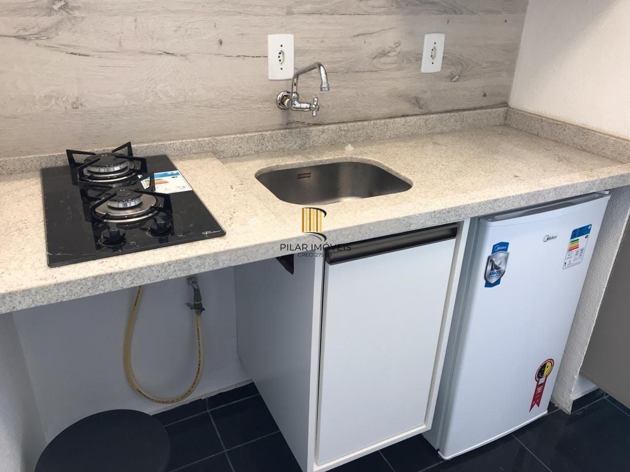 🏙️ Procurando um investimento com alto retorno? Este JK no Centro Histórico de Porto Alegre é perfeito para Airbnb! 🏡