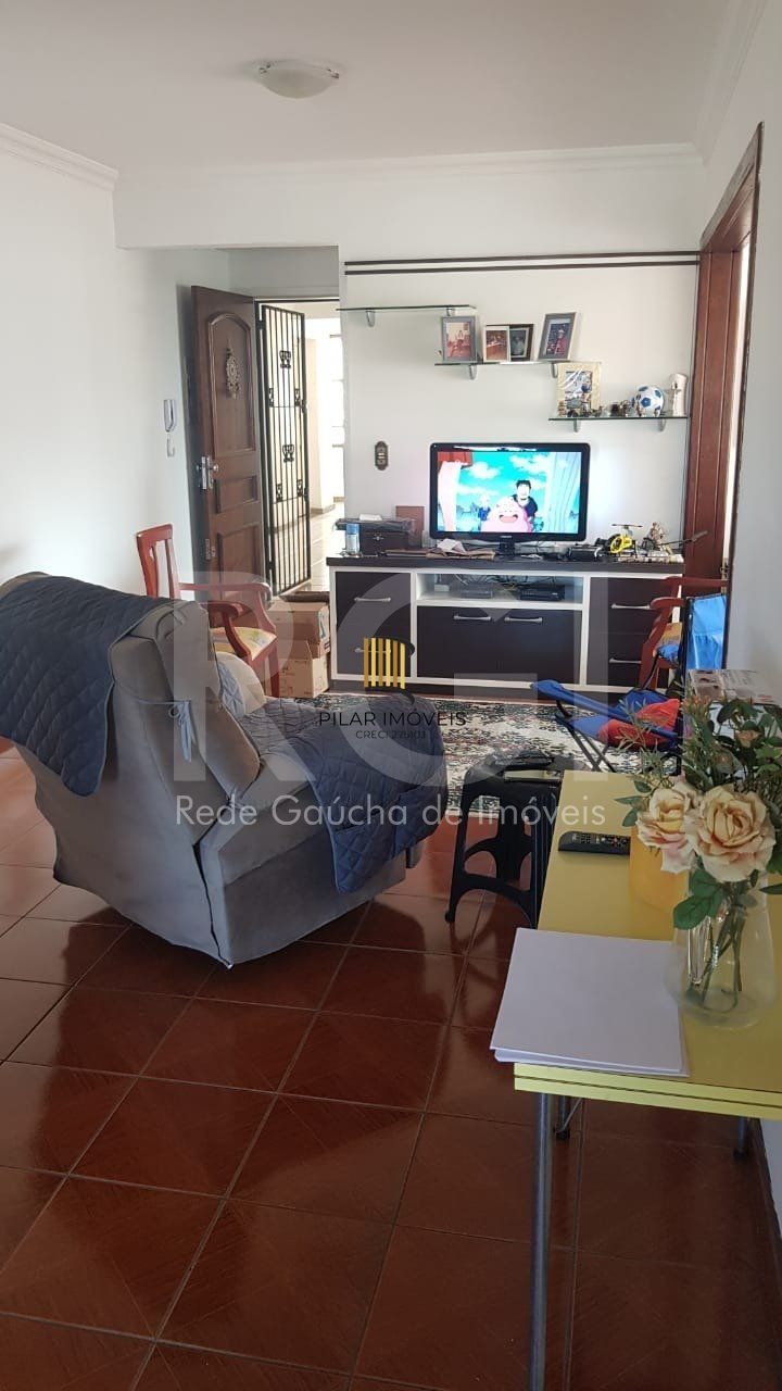 Apartamento desocupado, 2 quartos, andar alto, garagem  na Cidade Baixa.