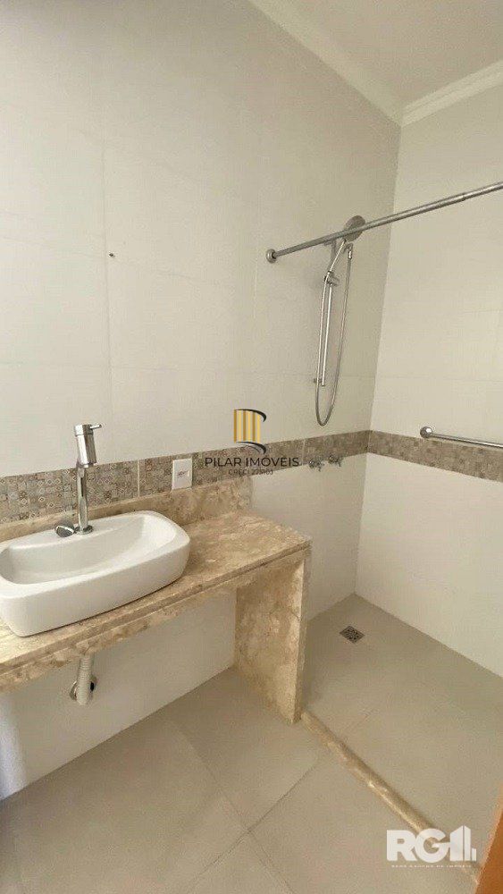 APARTAMENTO 3  DORMITÓRIOS DE FRENTE PRÓXIMO A REDENÇÃO