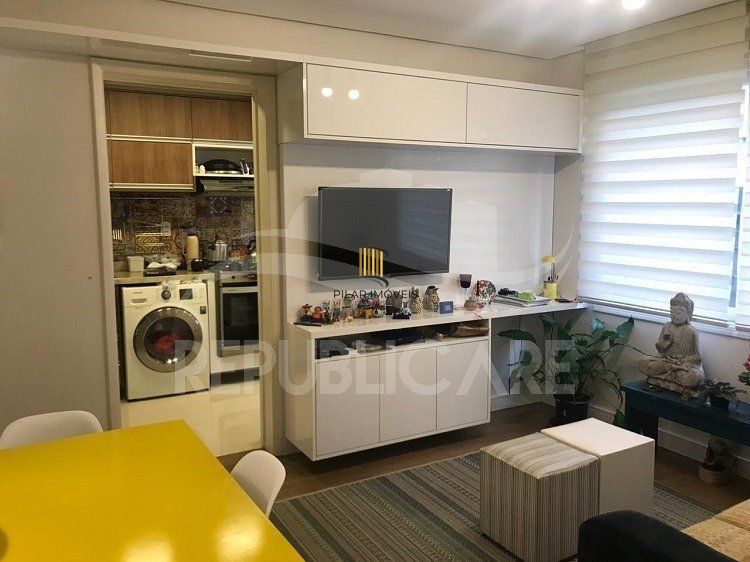 APARTAMENTO SEMI-MOBILIADO NO BAIRRO FLORESTA