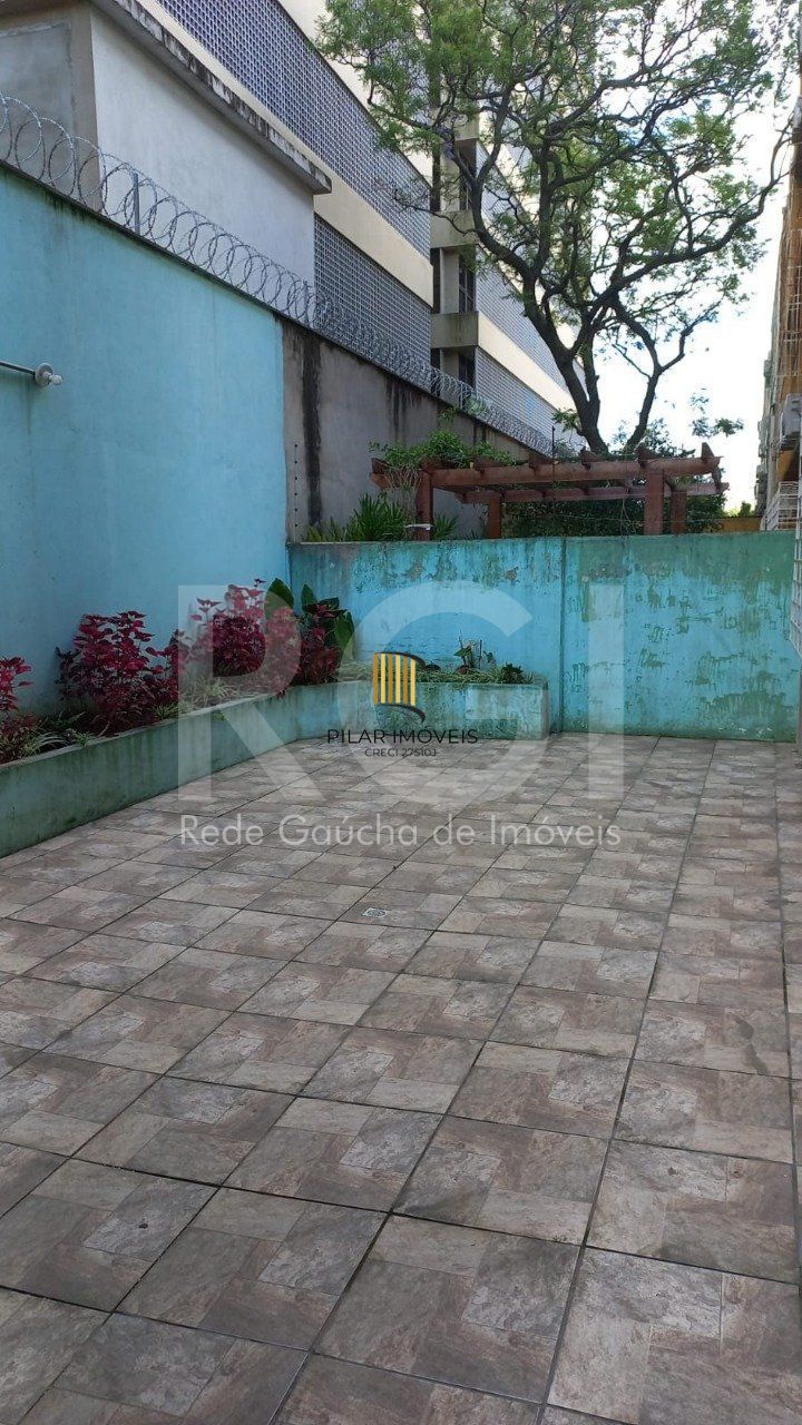 Apartamento 2 quartos, 2 vagas garagem, semi-mobilado na Praia de Belas!