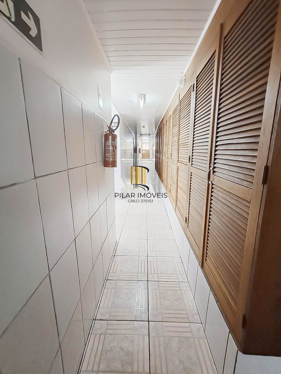 JK mobiliado à venda na Av. Azenha – Porto Alegre, pronto para morar