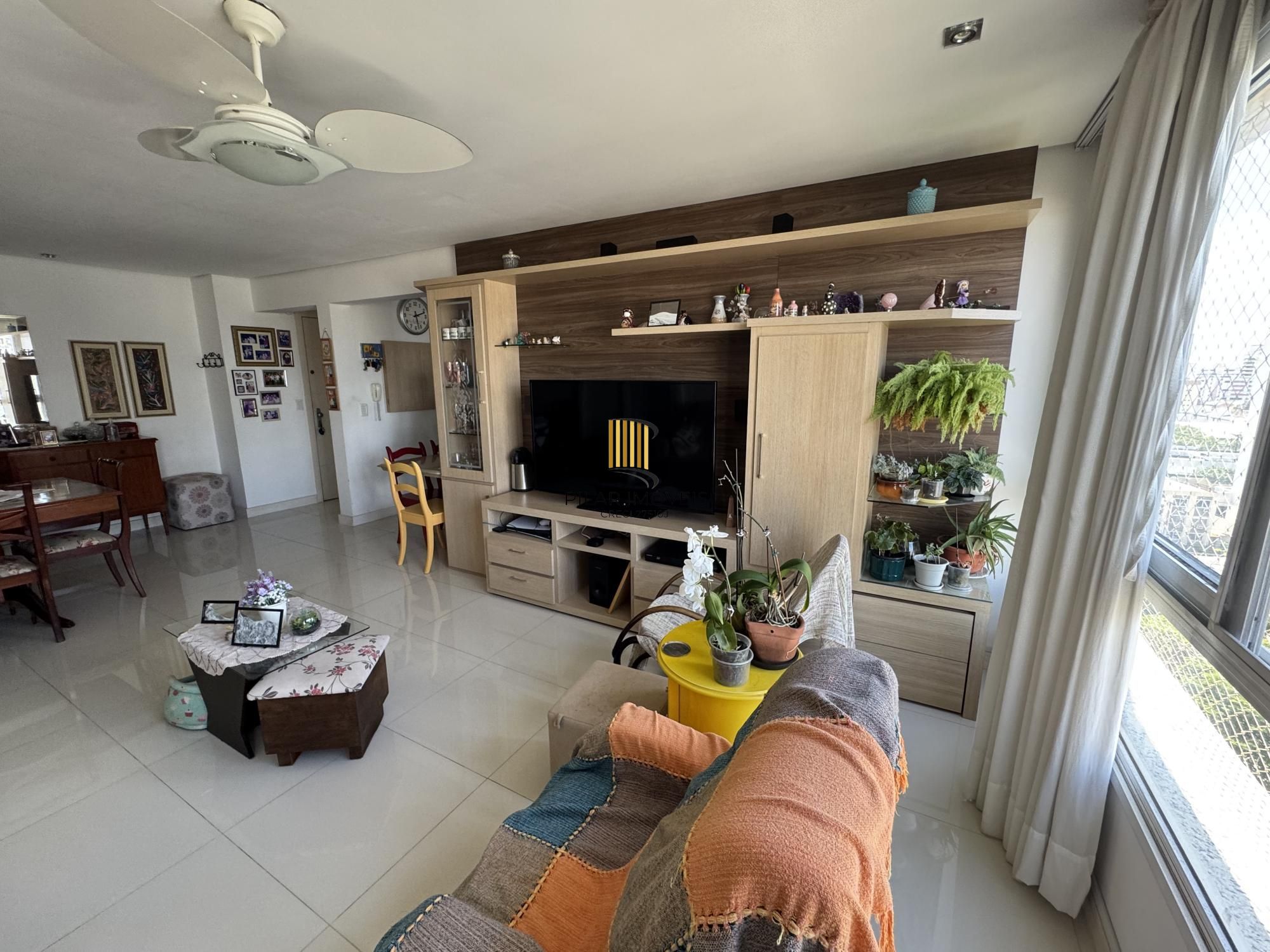 Apartamento de 3 dormitórios, suite, garagem - Menino Deus