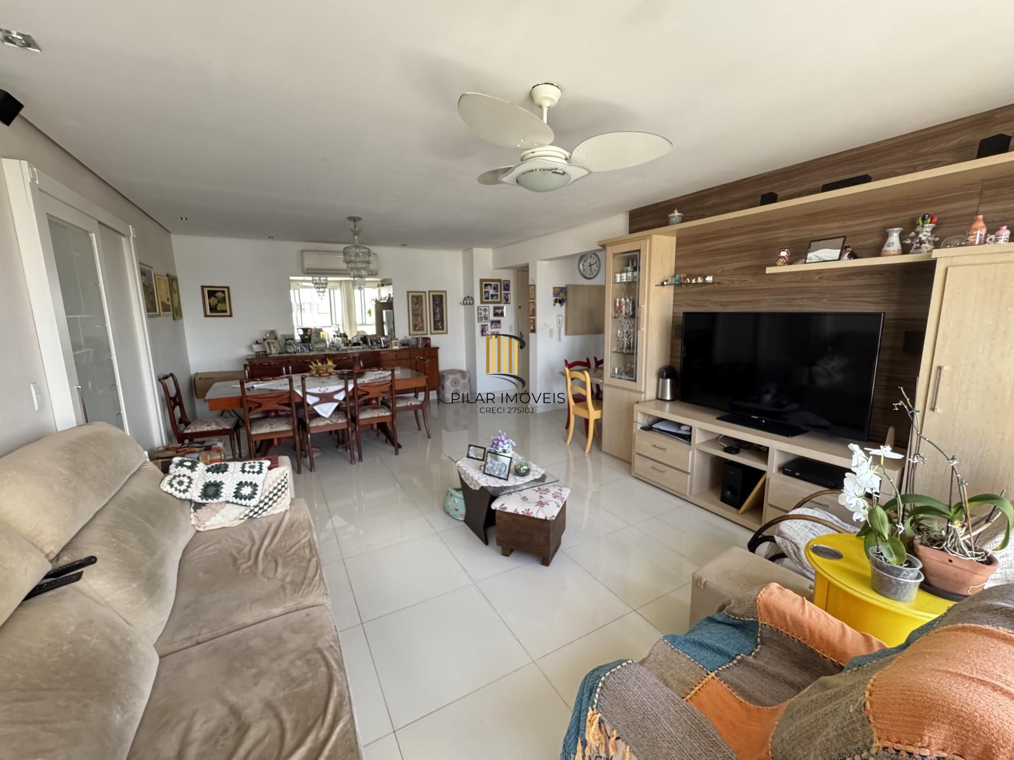 Apartamento de 3 dormitórios, suite, garagem - Menino Deus