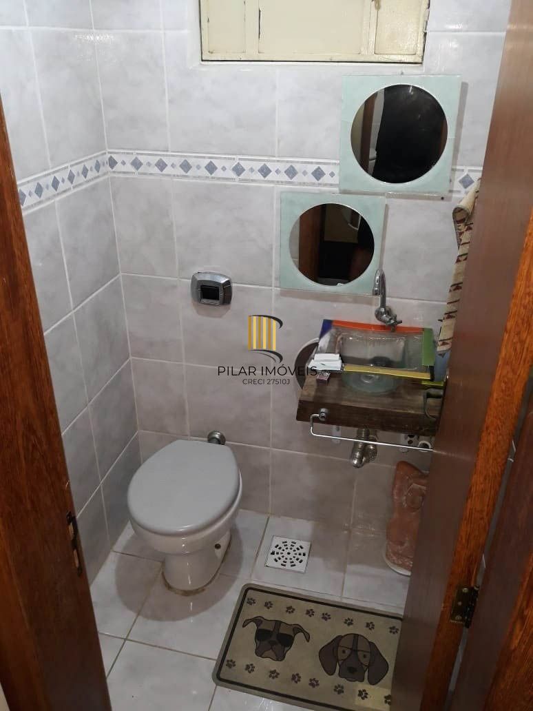 3 dormitórios com garagem no Menino Deus.