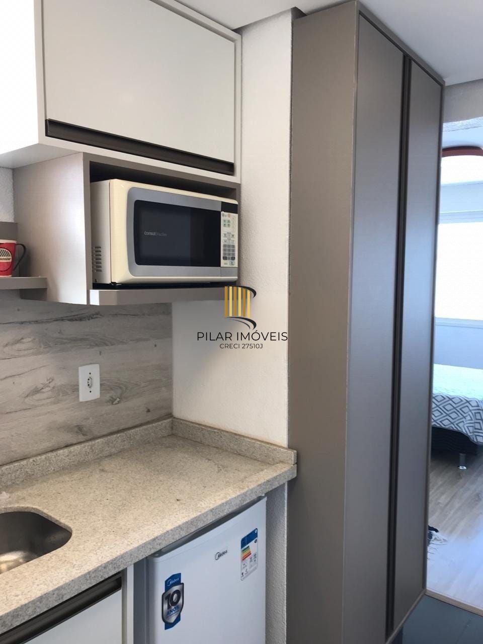 🏙️ Procurando um investimento com alto retorno? Este JK no Centro Histórico de Porto Alegre é perfeito para Airbnb! 🏡