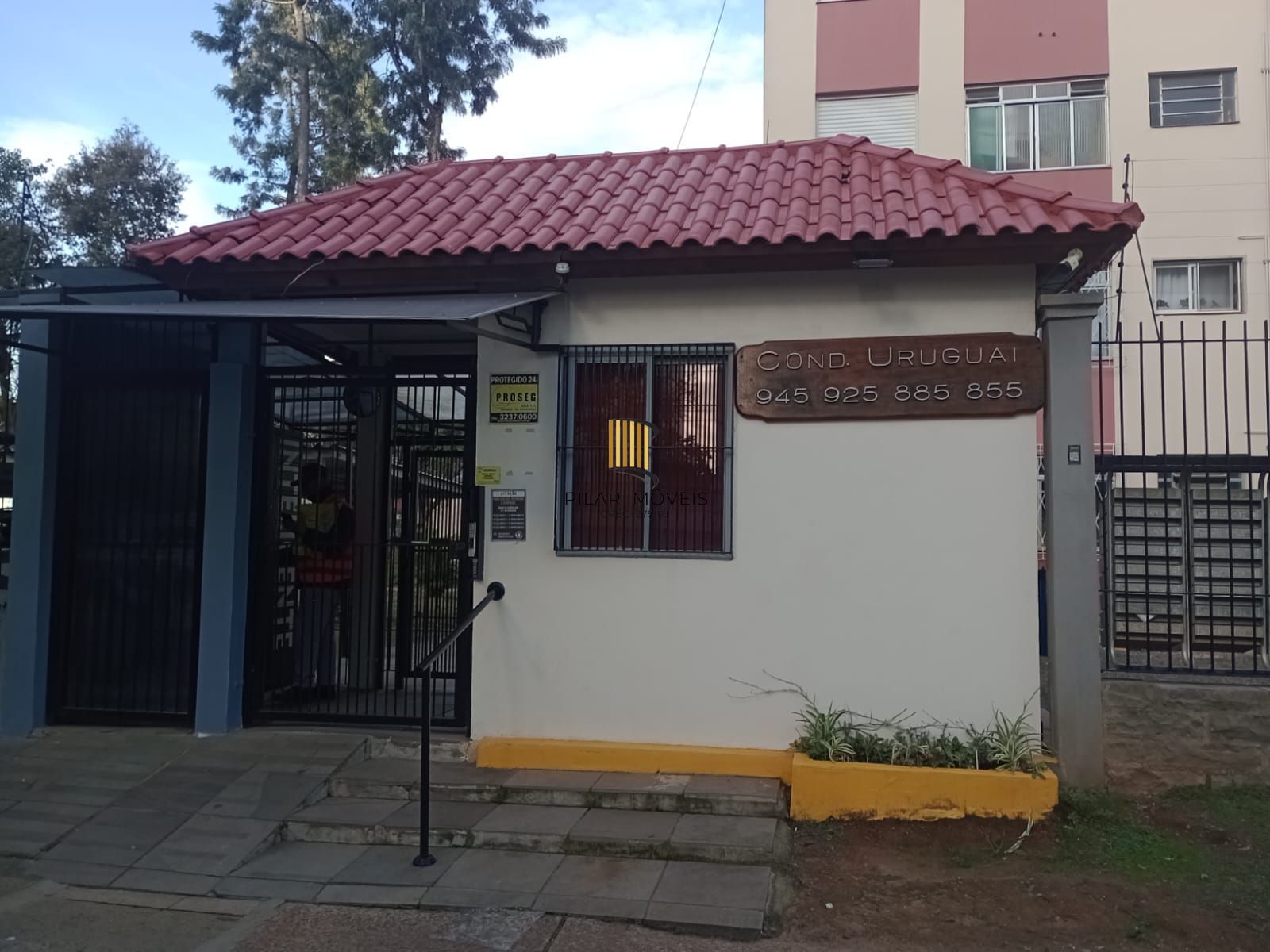 Apartamento 2 quartos com garagem  bairro Humaitá em Porto Alegre.