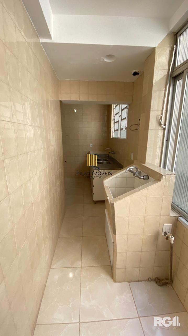 APARTAMENTO 3 DORMITÓRIOS WC AUXILIAR. CÓD. RP389992
