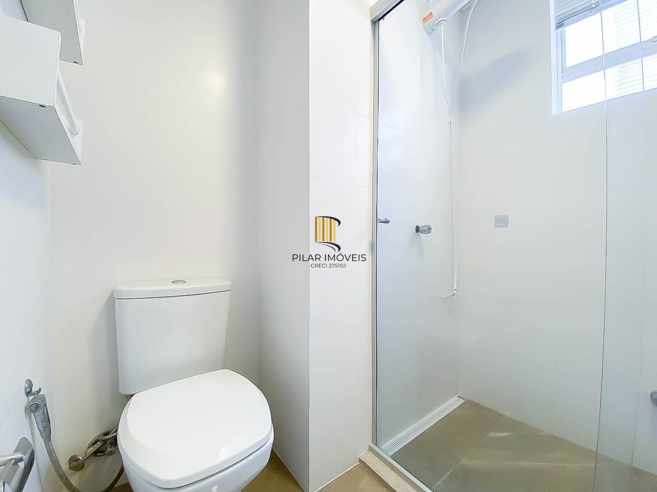 Apartamento 2 Dormitórios com Vaga Coberta e Cozinha Planejada no Bom Fim