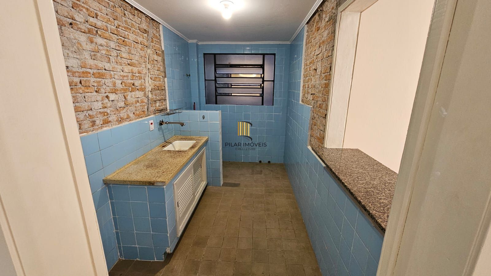 Apto 1 Dormitório Reformado na Cidade Baixa – Ótima Localização
