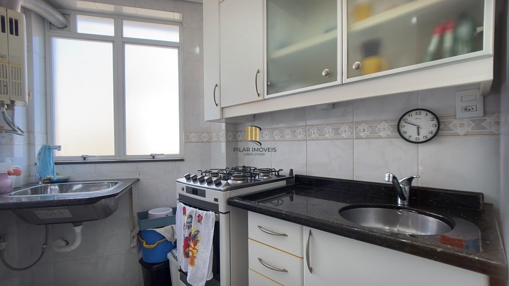 **Apartamento Semi  mobiliado à Venda em Porto Alegre, RS**