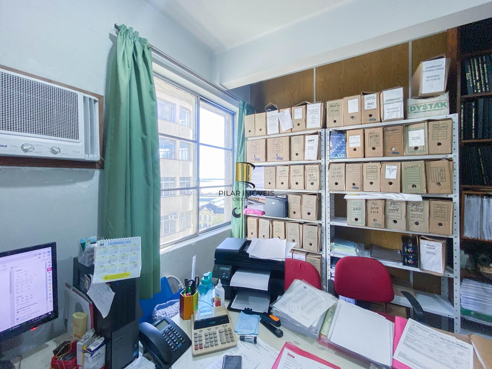 Sala Comercial Vista para o Guaíba, 2 Ambientes e Banheiro - Galeria do Rosário