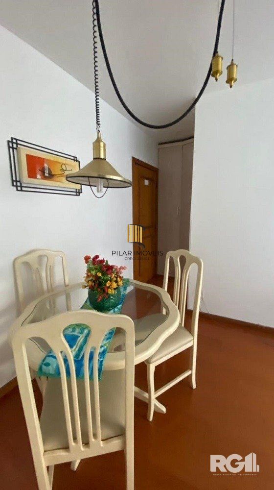 APTO 2 DORM MOBILIADO COM GAR. ED. PORT.ELEV. - CENTRO HISTÓRICO