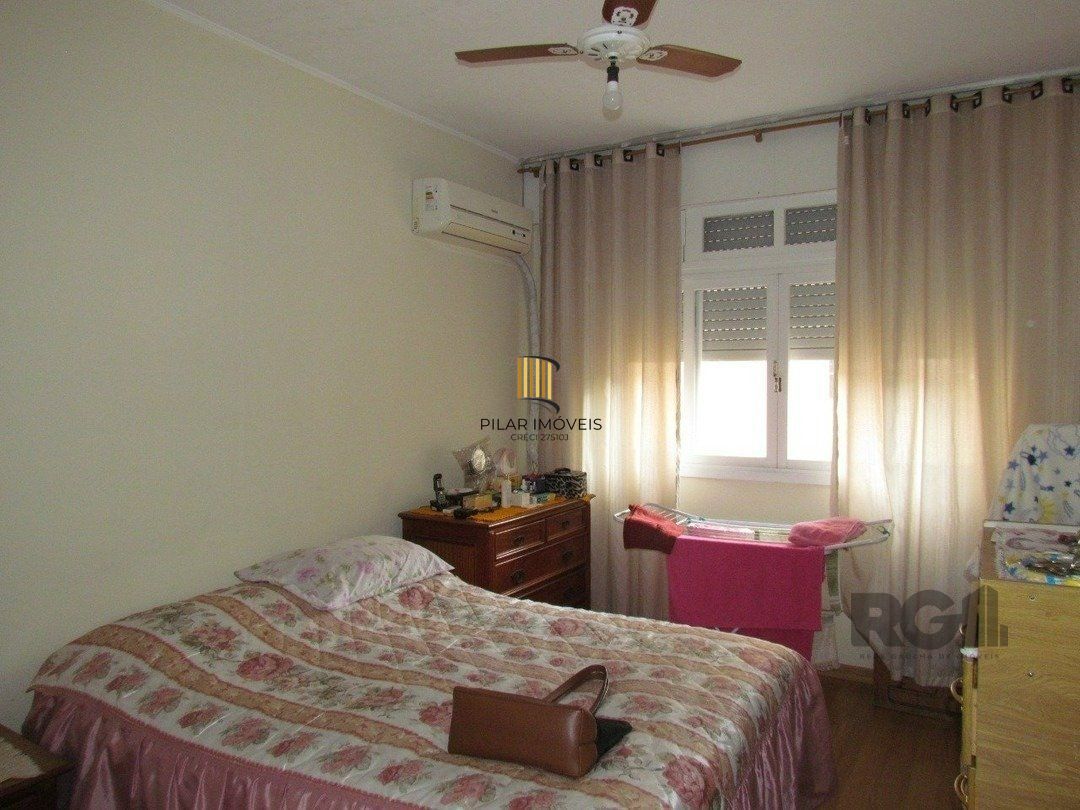 Apartamento à Venda 3 quartos e garagem  no Bom Fim.